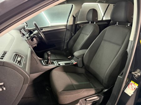 2019 Volkswagen Golf - thumbnail 17