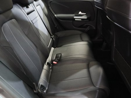 2019 Mercedes-Benz B Class *31* 200 D AUTO 5DR €21,900 thumbnail