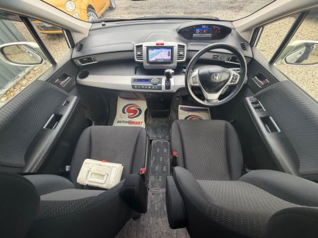 2015 Honda Freed - thumbnail 10