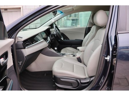 2020 Kia Niro - thumbnail 11