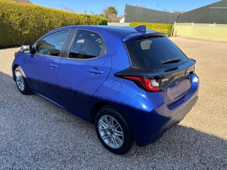 2022 Toyota Yaris - thumbnail 4