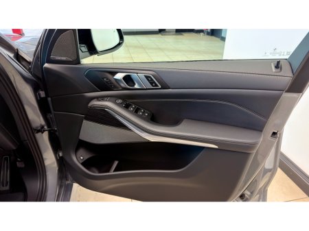 2024 BMW X5 XDRIVE50E M SPORT AUTO €92,950 thumbnail