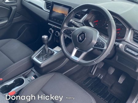 2020 Renault Captur dCi 95 Iconic €17,900 thumbnail