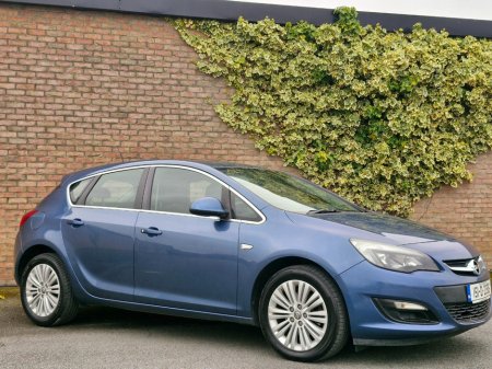 2015 Opel Astra - thumbnail 1