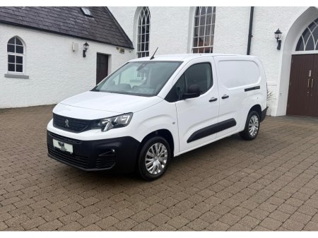 2022 Peugeot Partner 1.5 BLUE HDI 100 LONG BODY 6.2 €13,750 thumbnail