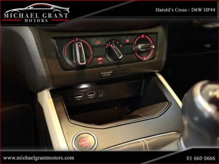 2019 SEAT Arona 1.0 PETROL TSI 115hp Xcellence HIGH SPEC / NEW NCT / ONLY 86KM €16,450 thumbnail