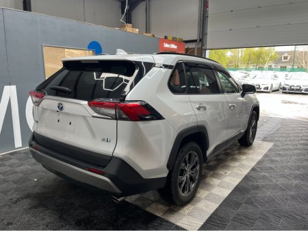 2023 Toyota Rav4 - thumbnail 2