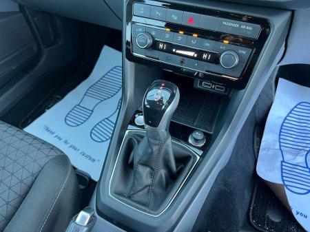 2020 Volkswagen T-Cross 1.0 TSI 1ST EDITION PLUS// HIGH SPEC DIAMOND CUT ALLOYS // REVERSE CAMERA // APPLE CARPLAY/ANDROID AUTO €21,750 thumbnail