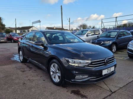 2021 Volkswagen Passat SE NAV TDI €25,550 thumbnail