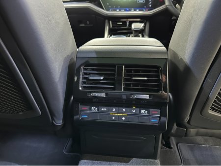 2023 Volkswagen Touareg V6 BLACK EDITION TDI VW/AUDI SPECIALISTS WWW.DENISDARCYCARS.IE €84,950 thumbnail