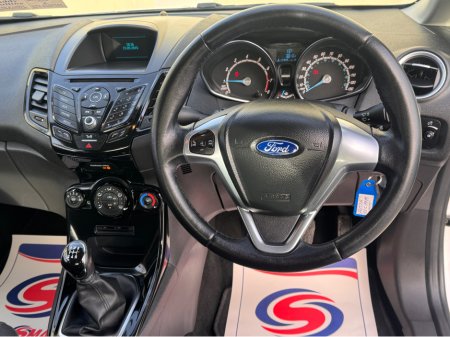 2015 Ford Fiesta 1.25 ZETEC 82PS €8,950 thumbnail