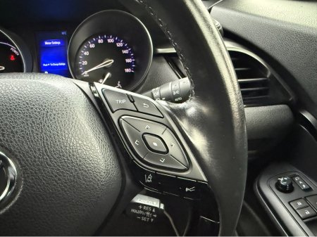 2018 Toyota C-HR - thumbnail 21