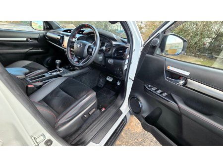 2022 Toyota Hilux - thumbnail 12