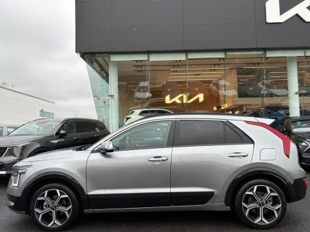 2025 Kia Niro 1.6 K3 Hybrid €35,995 thumbnail