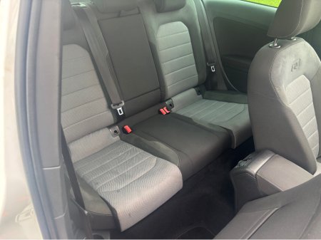 2017 Volkswagen Golf 2.0 TDI R-LINE EDITION 3DR WITH S/R €12,995 thumbnail