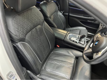 2018 BMW 7 Series €29950! 2018 BMW 740E IPERFORMANCE M-SPORT 2.0 AUTOMATIC / CRUISE CONTROL / 360° PARKING CAMERA / ELECTRIC MEMORY HEATED & MASSAGING SEATS / PANORAMIC SUNROOF / PADDLE SHIFTERS €29,950 thumbnail