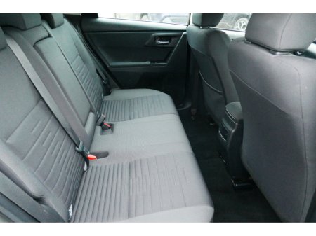 2016 Toyota Auris 1.6 D BUSINESS EDITION 1 110BHP 5DR €12,750 thumbnail