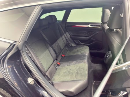 2024 Volkswagen Arteon R LINE 1.4TSI PHEV DSG *PAN ROOF* €41,990 thumbnail