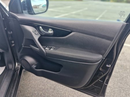 2018 Nissan Qashqai - thumbnail 31