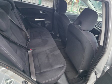 2013 Honda Insight 1.4 i-VTEC Hybrid SE €5,950 thumbnail