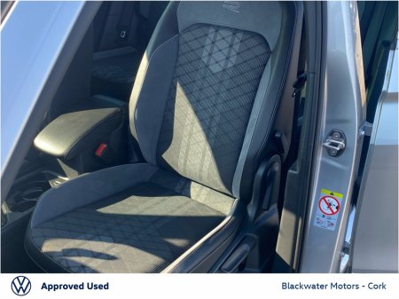 2022 Volkswagen Tiguan - thumbnail 24