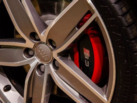 2016 Audi S3 BLACK HALF LEATHER UPHOLSTERY - FACTORY ALLOY WHEELS - FLAT BOTTOM STEERING WHEEL - REVERSE CAMERA €25,950 thumbnail