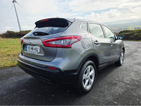 2019 Nissan Qashqai - thumbnail 3
