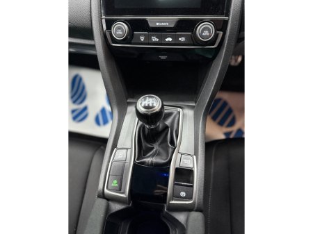 2017 Honda Civic 5DR 1.0 SMART PLUS €17,950 thumbnail