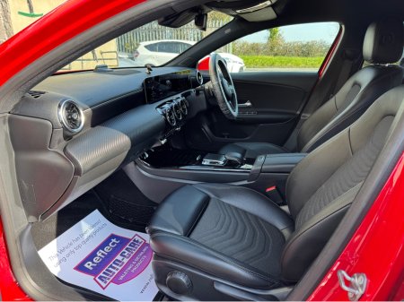 2019 Mercedes-Benz 180 - thumbnail 9