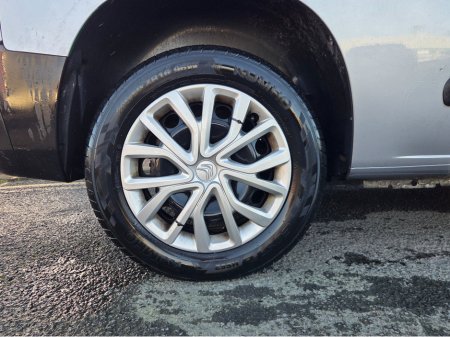 2022 Citroen Berlingo 1000 EPRISE PRO ENTERPRISE M BLUEHDI €14,990 thumbnail