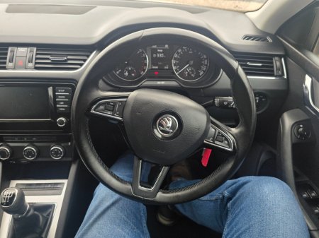 2016 Skoda Octavia - thumbnail 9