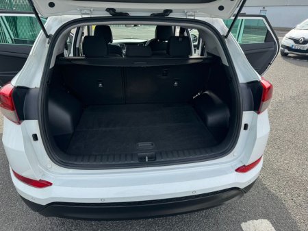 2016 Hyundai Tucson - thumbnail 17