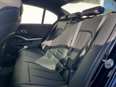 2025 BMW 3 Series - thumbnail 22