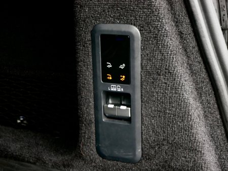 2025 Land Rover Range Rover Sport 3.0 I6 PHEV 550 PS Autobiography €139,950 thumbnail