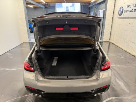 2021 BMW 5 Series - thumbnail 10