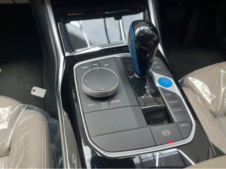 2022 BMW i4 - thumbnail 24