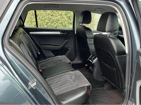2020 Skoda Superb - thumbnail 9