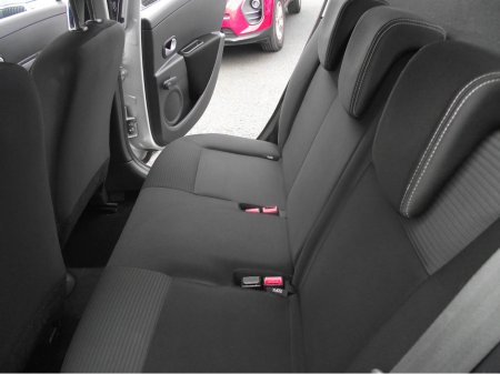 2013 Renault Clio III COLLECTION 1.2 75 5DR €4,950 thumbnail