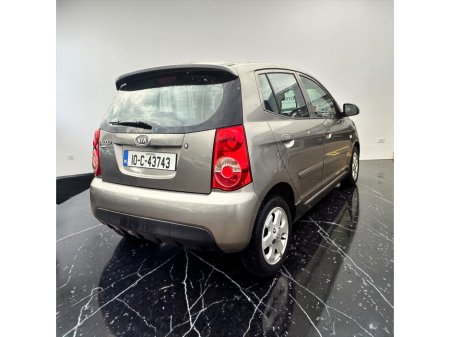 2010 Kia Picanto - thumbnail 4