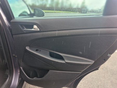 2016 Hyundai Tucson - thumbnail 28