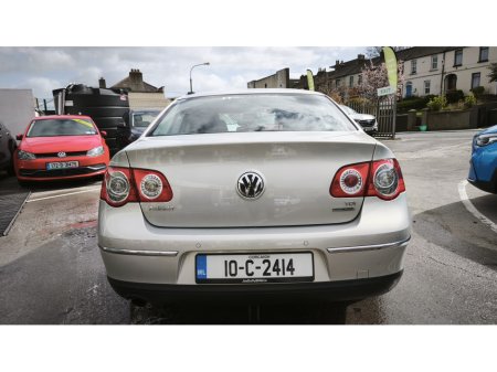 2010 Volkswagen Passat - thumbnail 8