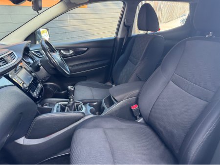 2017 Nissan Qashqai - thumbnail 13