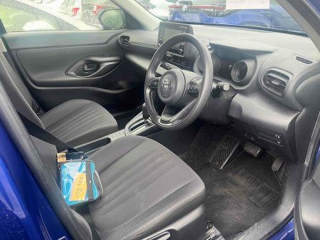 2021 Toyota Yaris Cross HYBRID / AUTO / FINANCE AVAILABLE