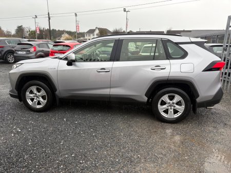 2020 Toyota Rav4 2.5 Hybrid Luna 2WD €31,950 thumbnail