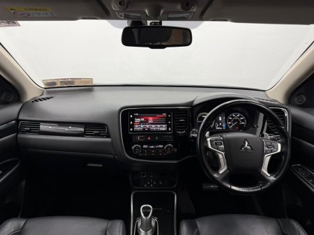2018 Mitsubishi Outlander PHEV 2.0L MIVEC 4WD 5-Seater Instyle €16,950 thumbnail