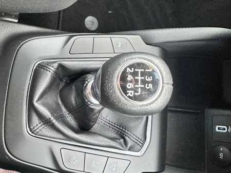 2020 Ford Focus - thumbnail 14