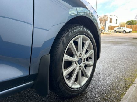 2020 Ford Fiesta - thumbnail 5