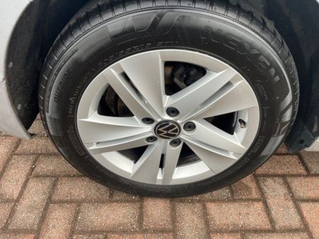 2023 Volkswagen Golf Life 2.0 TDI 115HP 5DR €28,750 thumbnail