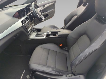 2015 Mercedes-Benz C Class - thumbnail 16