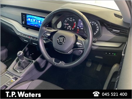 2023 Skoda Octavia - thumbnail 9